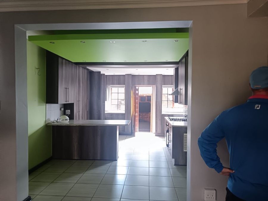 4 Bedroom Property for Sale in New Park Northern Cape